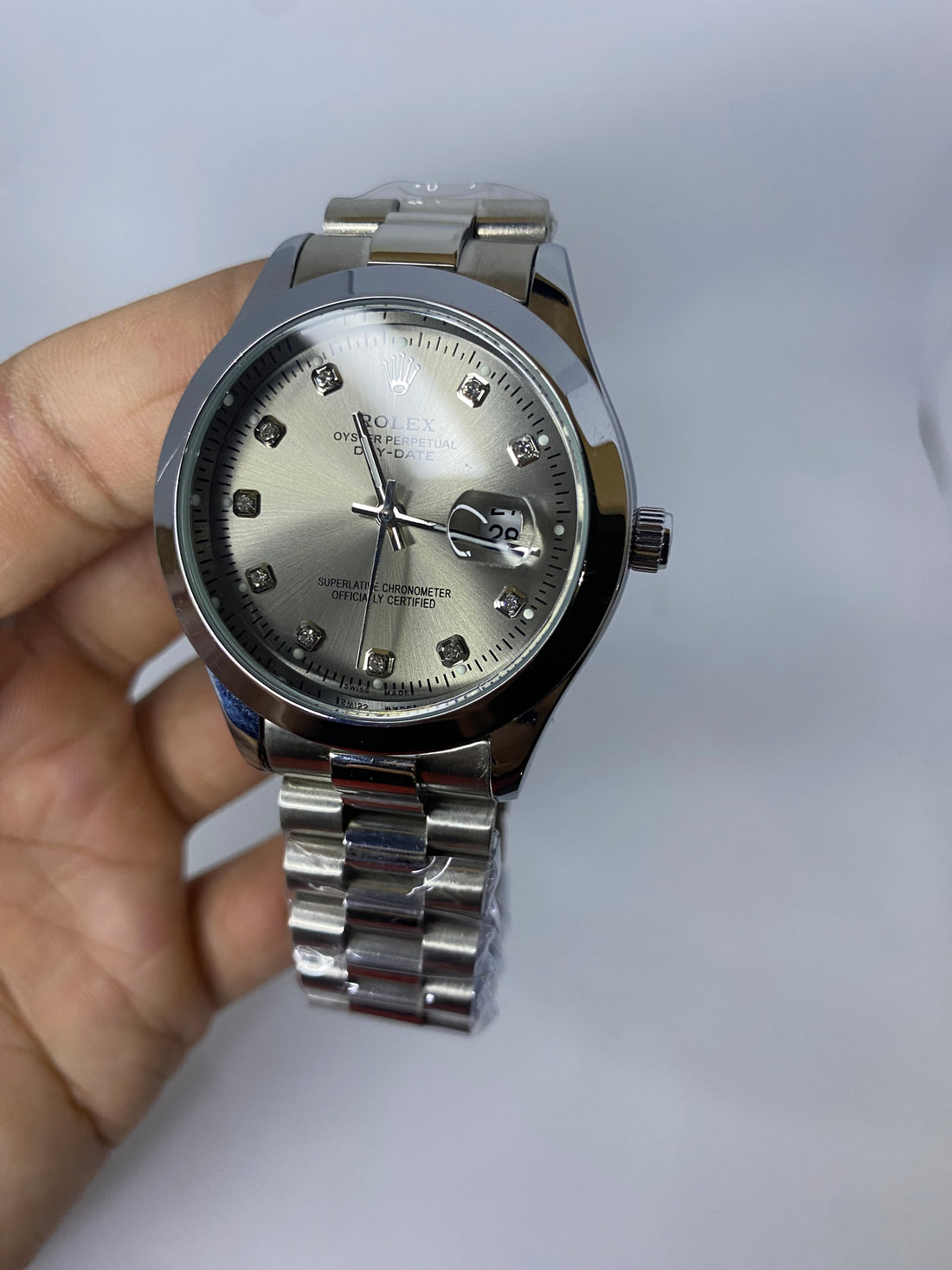 Rolex silver color With One year machine replacement warranty